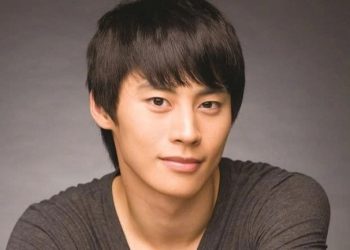 Jung Eun Woo